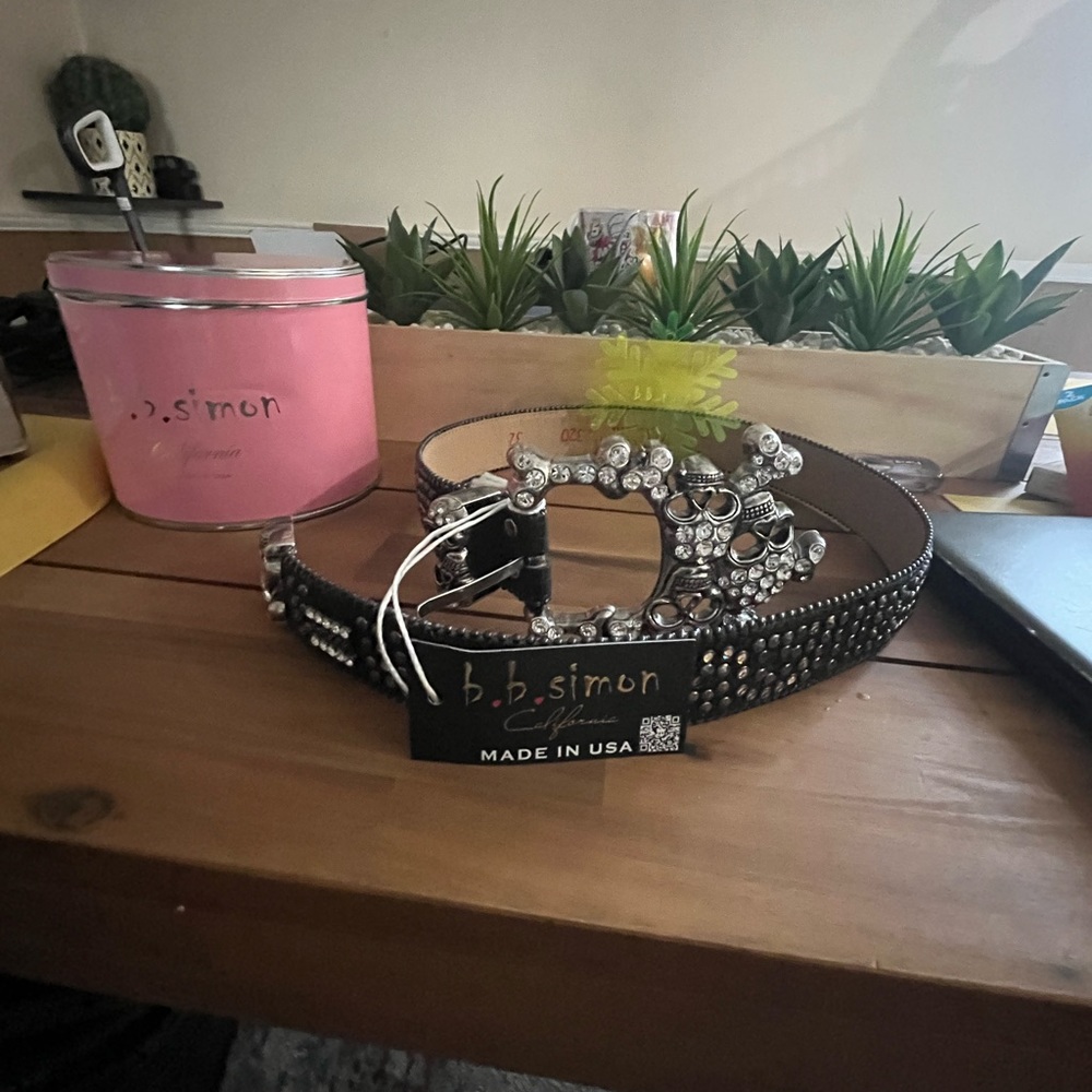 Heroine B.B.SIMON BELT brand new